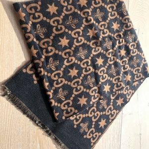 Gucci scarf